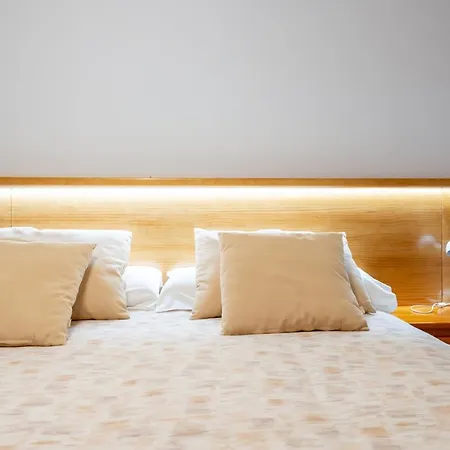 מלון Tierra De La Reina Boca de Huérgano