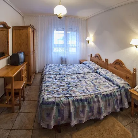 Tierra De La Reina 3* Boca de Huérgano