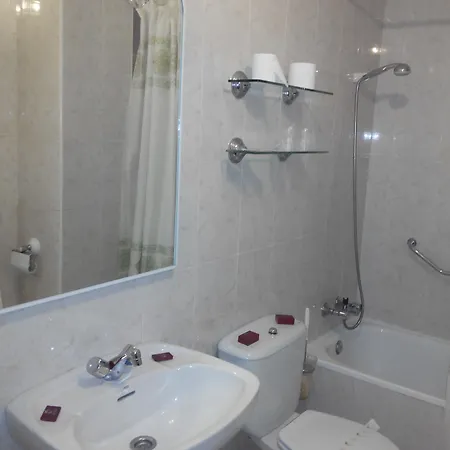 Tierra De La Reina 3*