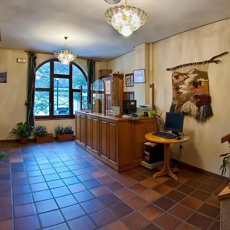 Tierra De La Reina 3* Boca de Huérgano