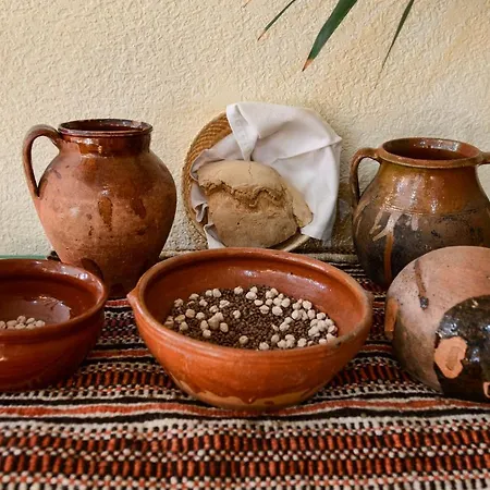 Hotel Tierra De La Reina 3*