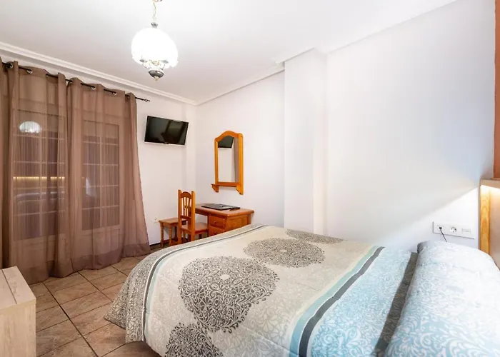 Tierra De La Reina Hotel 3*