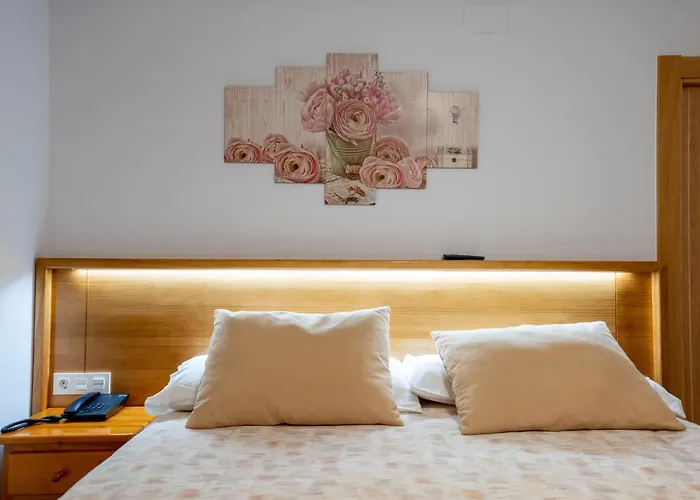 Hotel Tierra De La Reina 3*