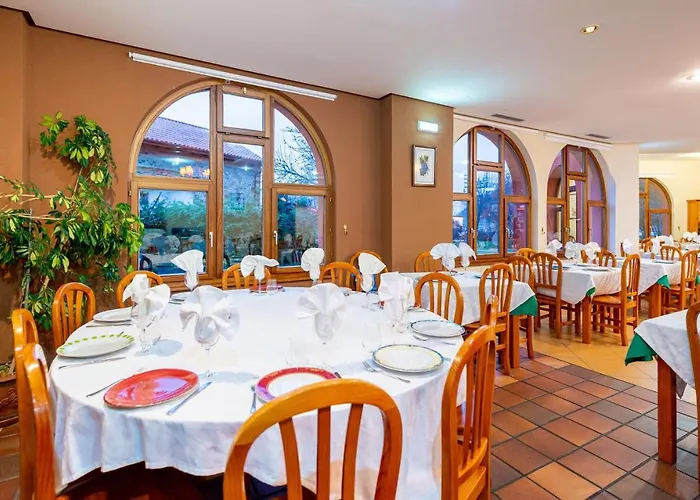 Hotel Tierra De La Reina Boca de Huérgano