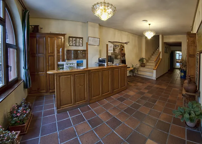 Hotel Tierra De La Reina Boca de Huérgano