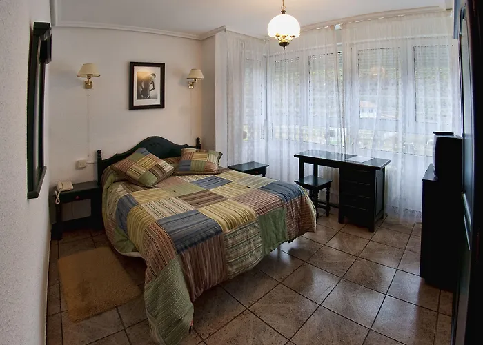 Tierra De La Reina Hotel 3*