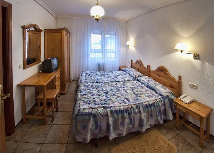 Tierra De La Reina 3* Boca de Huérgano