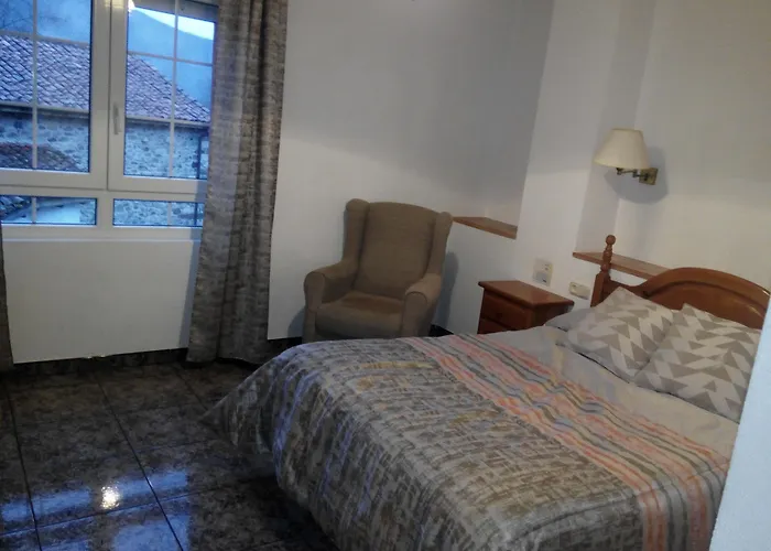 Tierra De La Reina Boca de Huérgano