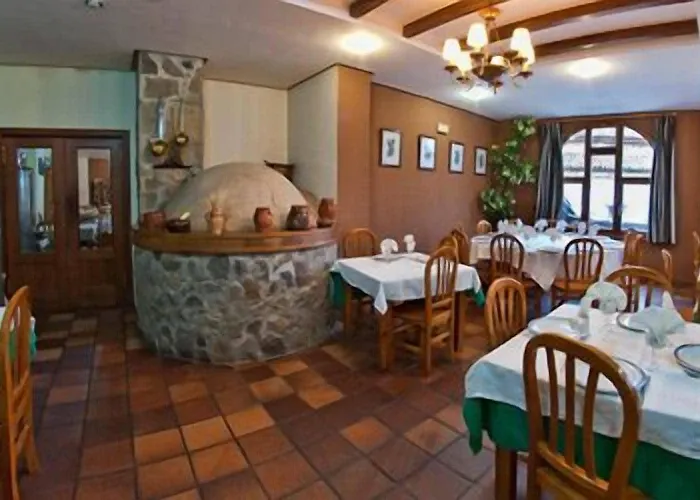 Tierra De La Reina 3* Boca de Huérgano