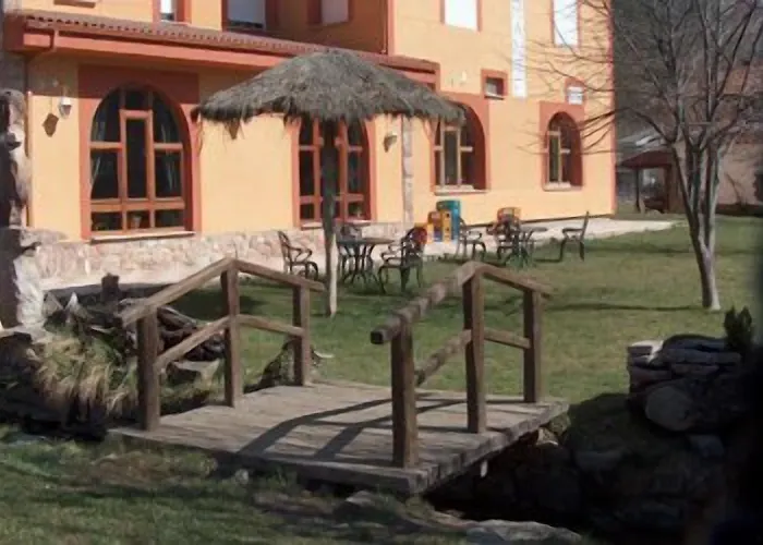 Tierra De La Reina Boca de Huérgano