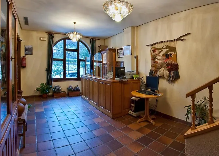 Tierra De La Reina 3* Boca de Huérgano